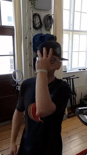 Video vers: Frit Løb × Cab | KxS